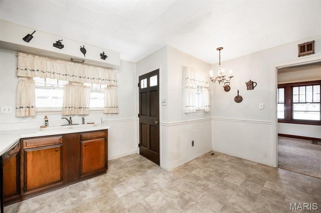 509 Tipton Avenue, Wood River, IL 62095