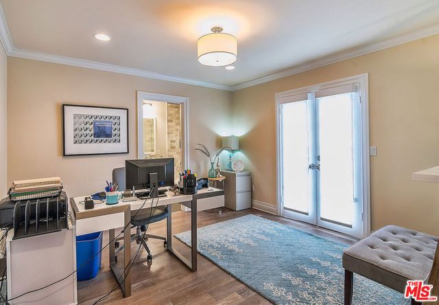 9025 Ashcroft Avenue, West Hollywood, CA 90048