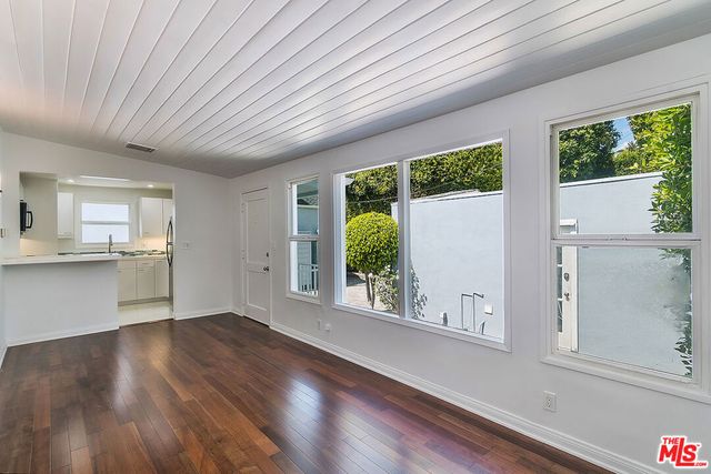 9025 Ashcroft Avenue, West Hollywood, CA 90048