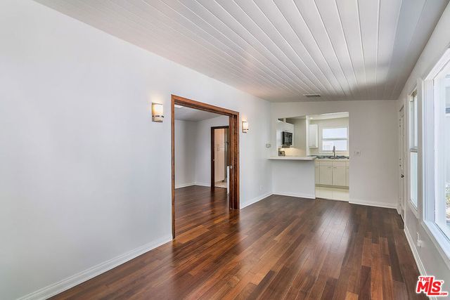 9025 Ashcroft Avenue, West Hollywood, CA 90048