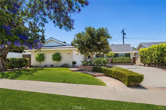 2712 E Jacaranda Avenue, Orange, CA 92867