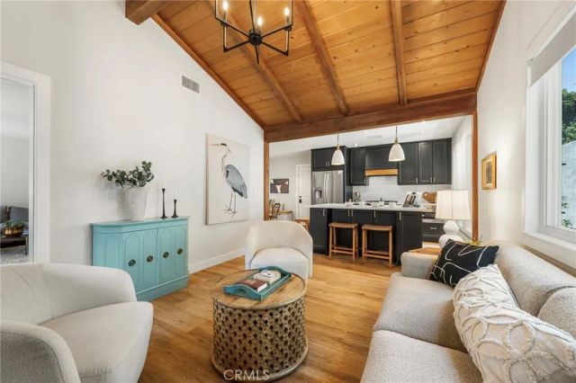 2712 E Jacaranda Avenue, Orange, CA 92867