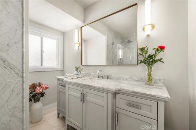 2712 E Jacaranda Avenue, Orange, CA 92867