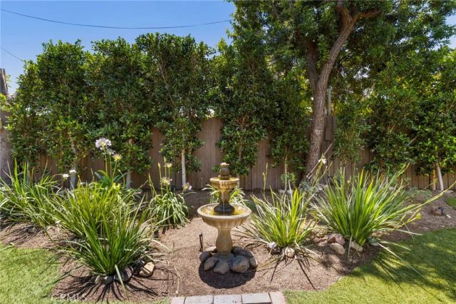 2712 E Jacaranda Avenue, Orange, CA 92867