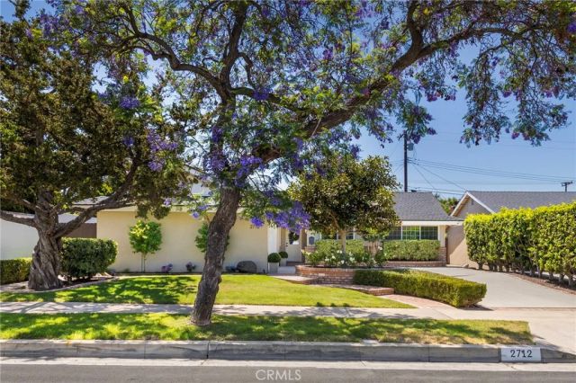 2712 E Jacaranda Avenue, Orange, CA 92867