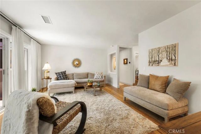 2712 E Jacaranda Avenue, Orange, CA 92867