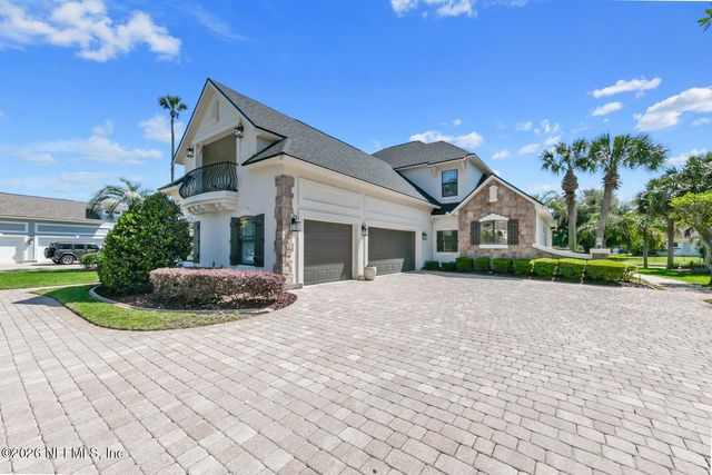 299 CLEARWATER Drive, Ponte Vedra Beach, FL 32082