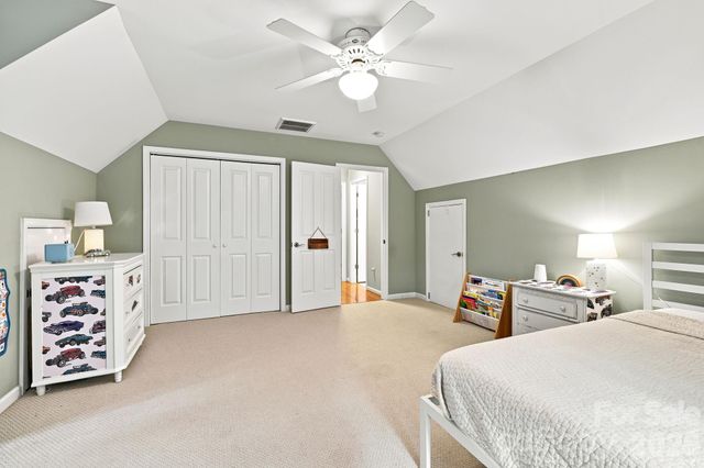 291 Merrills Chase Road, Asheville, NC 28803
