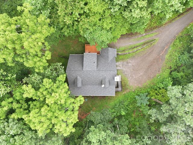 291 Merrills Chase Road, Asheville, NC 28803