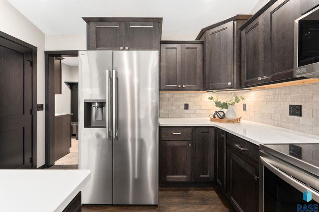 5300 E 64th St Street, Sioux Falls, SD 57108