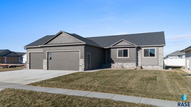 5300 E 64th St Street, Sioux Falls, SD 57108