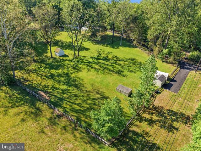8706 CRAIN HWY, Upper Marlboro, MD 20772