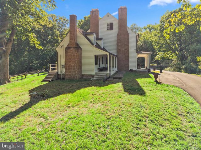 8706 CRAIN HWY, Upper Marlboro, MD 20772