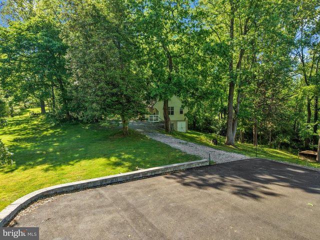 8706 CRAIN HWY, Upper Marlboro, MD 20772