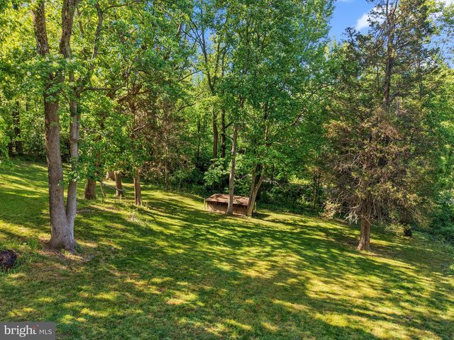 8706 CRAIN HWY, Upper Marlboro, MD 20772