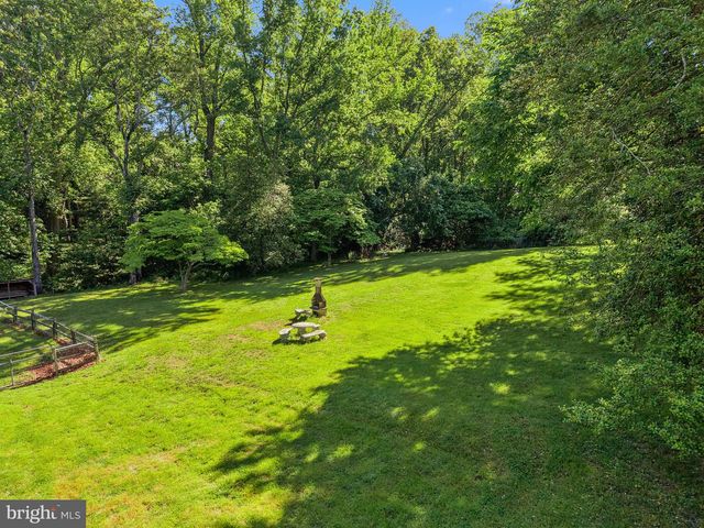 8706 CRAIN HWY, Upper Marlboro, MD 20772