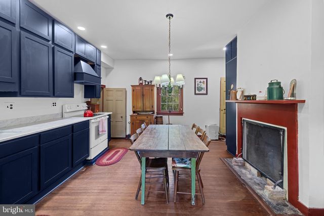 8706 CRAIN HWY, Upper Marlboro, MD 20772