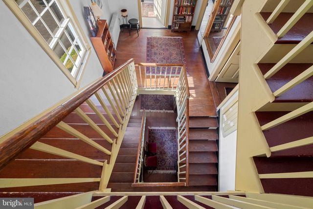 8706 CRAIN HWY, Upper Marlboro, MD 20772