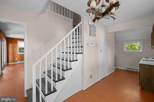 8706 CRAIN HWY, Upper Marlboro, MD 20772