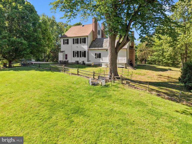 8706 CRAIN HWY, Upper Marlboro, MD 20772
