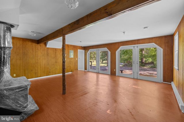 8706 CRAIN HWY, Upper Marlboro, MD 20772