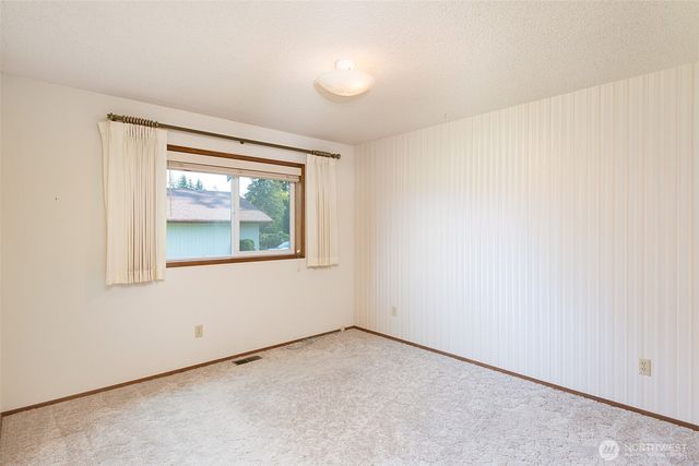 185 Fairway Drive, Sequim, WA 98382