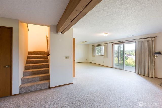 185 Fairway Drive, Sequim, WA 98382