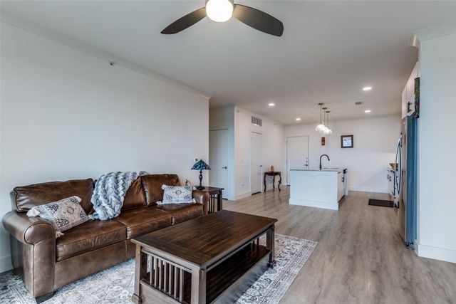 3517 Windhaven Parkway 1307, Lewisville, TX 75056