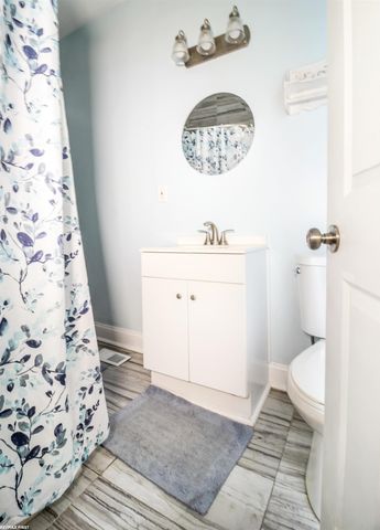 70372 N Main Street, Richmond, MI 48062