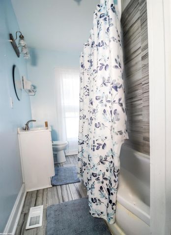 70372 N Main Street, Richmond, MI 48062