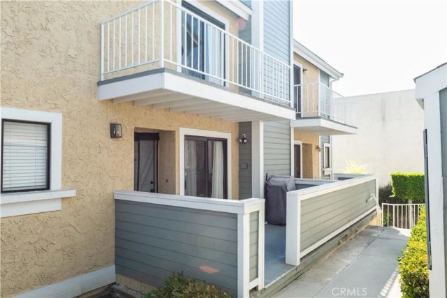 1812 Huntington Drive, Duarte, CA 91010