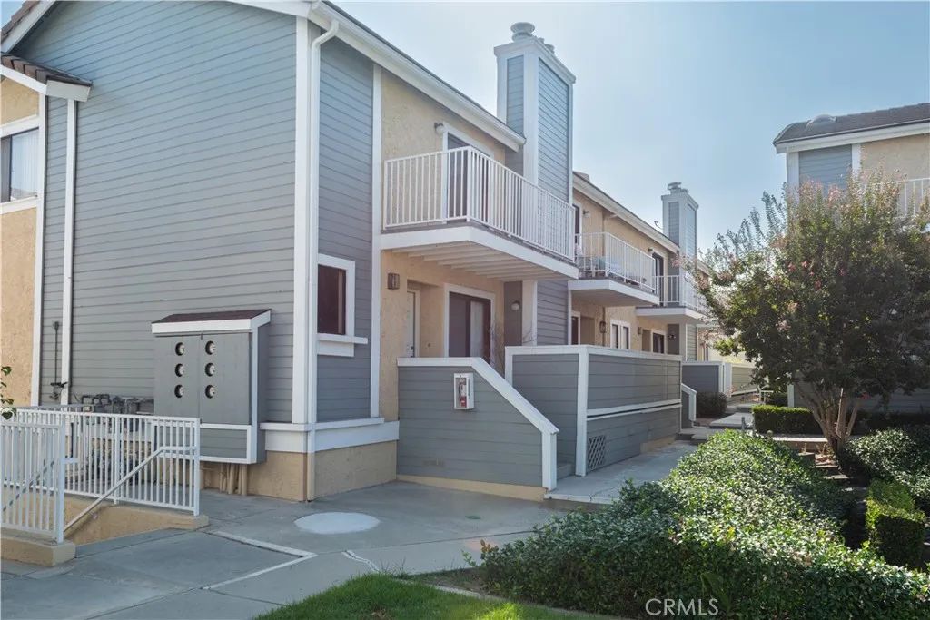 1812 Huntington Drive, Duarte, CA 91010