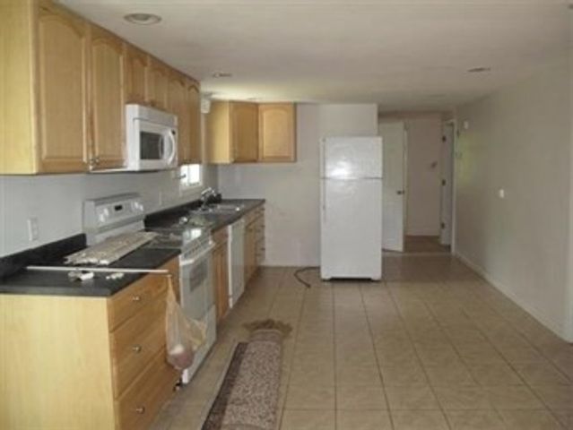 95 South 1, Avon, MA 02322