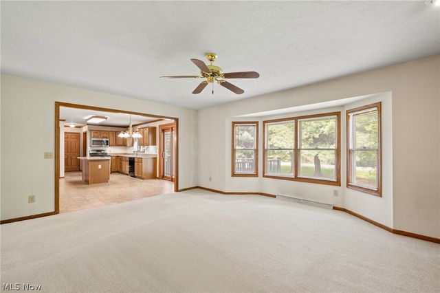 6037 Sandy Ridge Circle NW, North Canton, OH 44720
