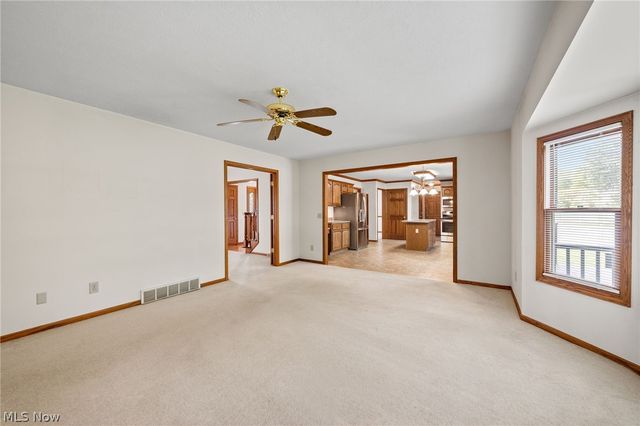 6037 Sandy Ridge Circle NW, North Canton, OH 44720