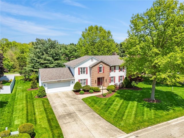 6037 Sandy Ridge Circle NW, North Canton, OH 44720