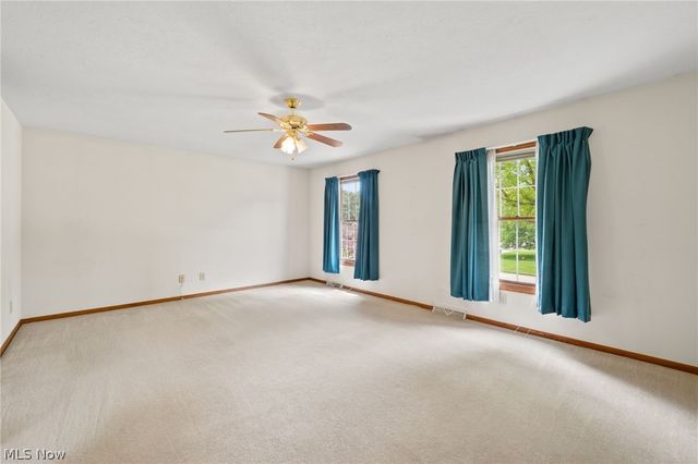6037 Sandy Ridge Circle NW, North Canton, OH 44720
