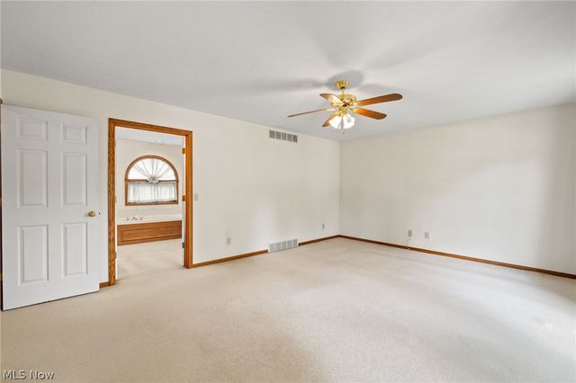 6037 Sandy Ridge Circle NW, North Canton, OH 44720