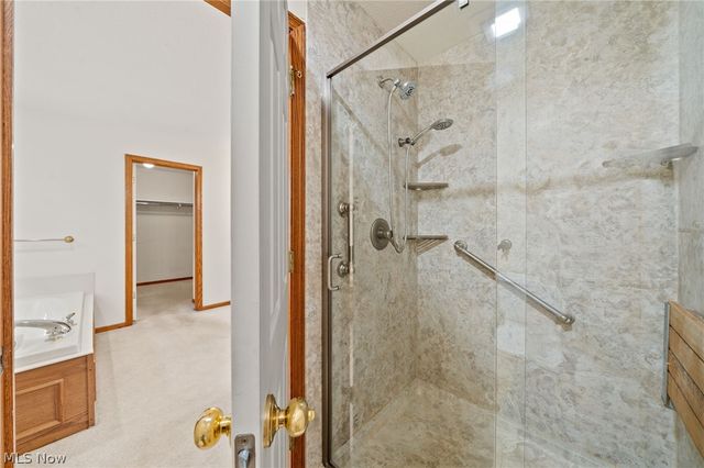6037 Sandy Ridge Circle NW, North Canton, OH 44720