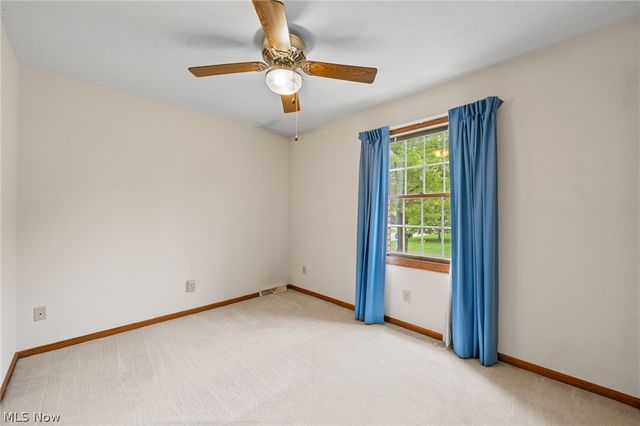 6037 Sandy Ridge Circle NW, North Canton, OH 44720