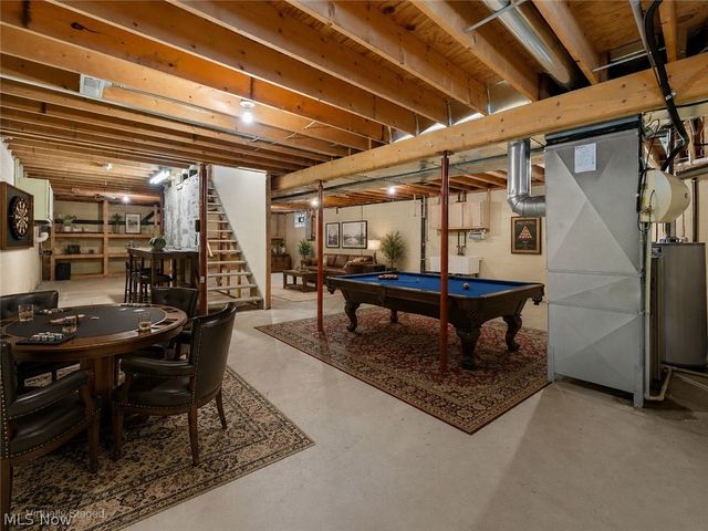 6037 Sandy Ridge Circle NW, North Canton, OH 44720