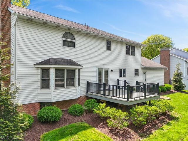 6037 Sandy Ridge Circle NW, North Canton, OH 44720