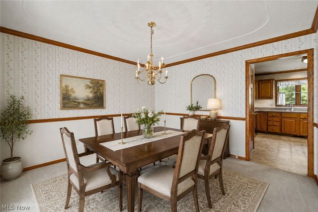 6037 Sandy Ridge Circle NW, North Canton, OH 44720