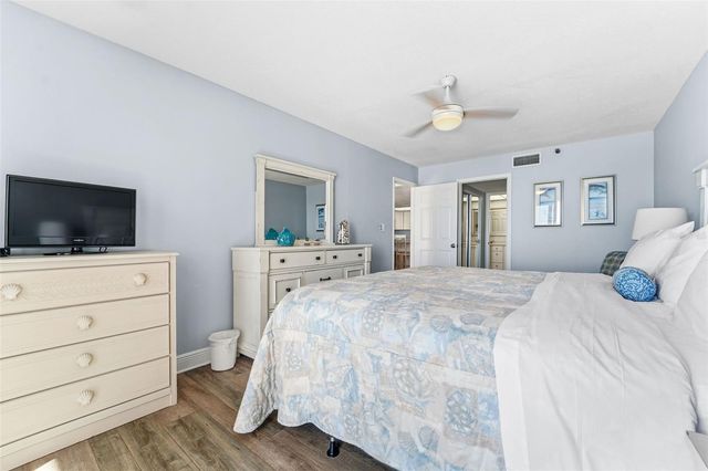 17140 GULF BOULEVARD 611, St Petersburg, FL 33708