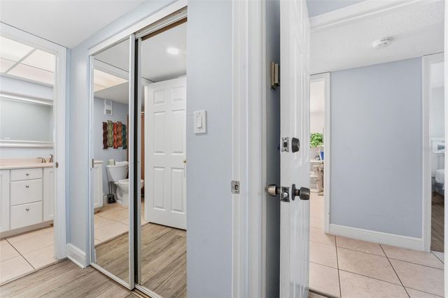 17140 GULF BOULEVARD 611, St Petersburg, FL 33708