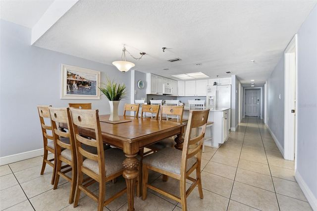 17140 GULF BOULEVARD 611, St Petersburg, FL 33708