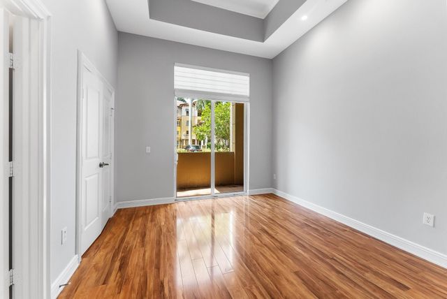 16102 Emerald Estates Drive 101, Weston, FL 33331