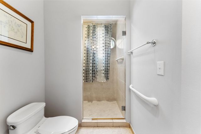 16102 Emerald Estates Drive 101, Weston, FL 33331