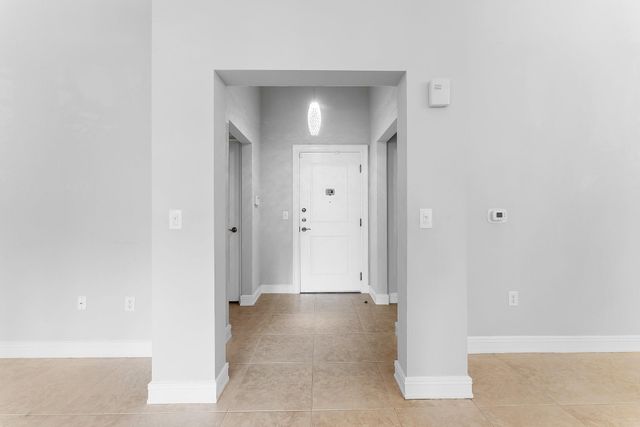 16102 Emerald Estates Drive 101, Weston, FL 33331