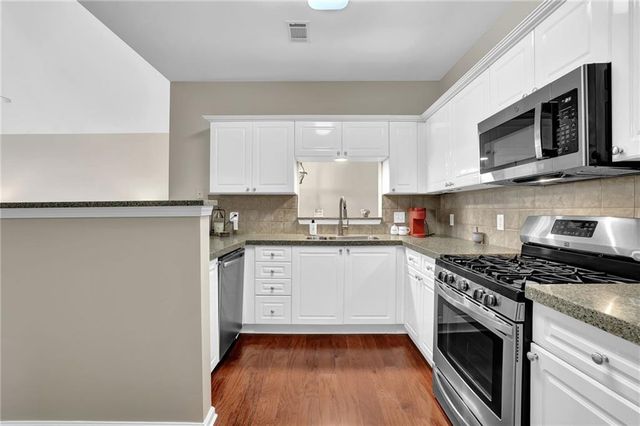 140 Stonegate Lane, Canton, GA 30114